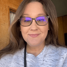 Picture of Lindsey Davis