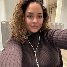 Picture of Lie Hernandez