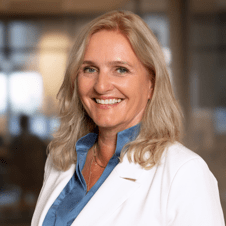 Picture of Suzanne Lie