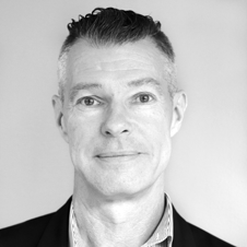 Bild på Mikael Åkerholm