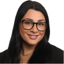 Bild på Claudia Özgun