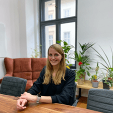 Picture of Lisa Eckert