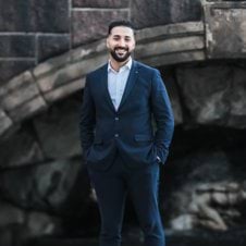 Bild på Halil Mestanoglu