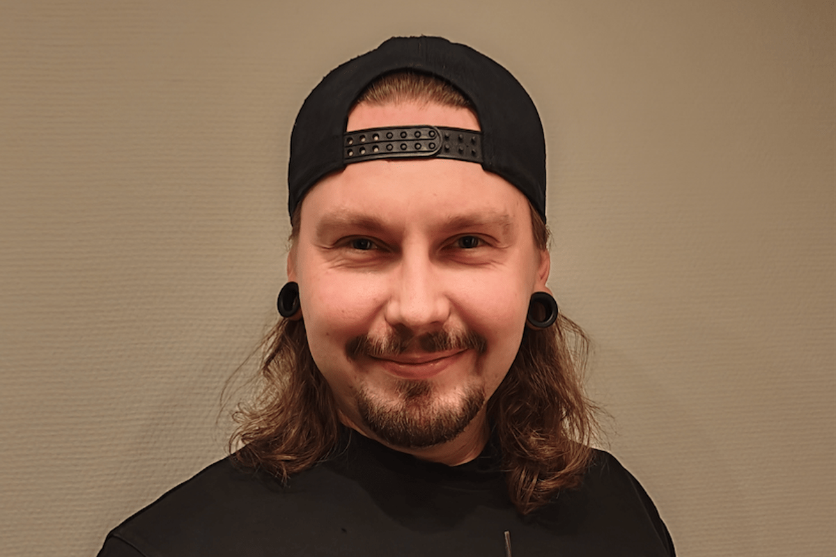 Kalle Töykkä, LST:n sähköasentaja