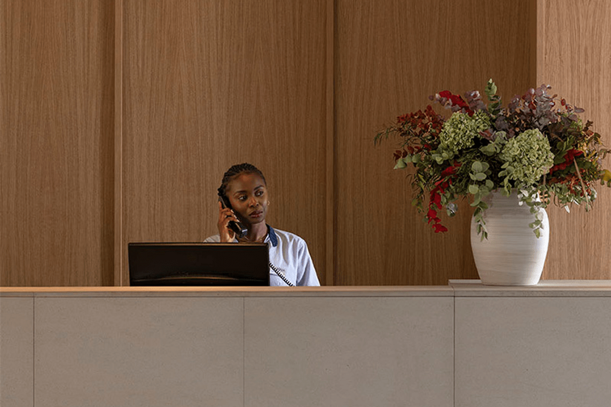 recepcionista-2