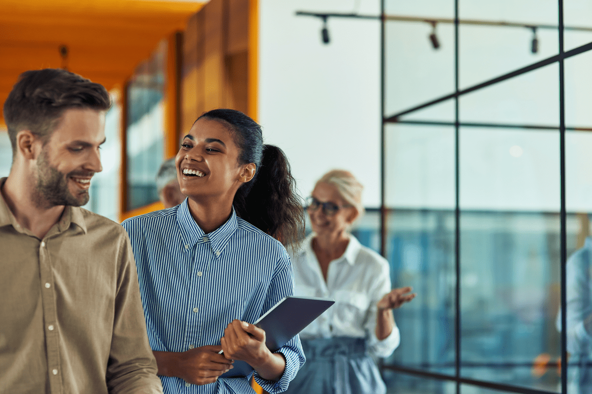 Équipe de consultants et experts métiers diversifiés en Suisse, représentant le réseau de talents et les missions de staffing de SpeciTec.