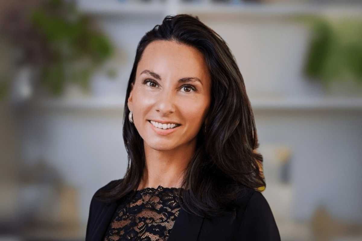 Leende kvinna
