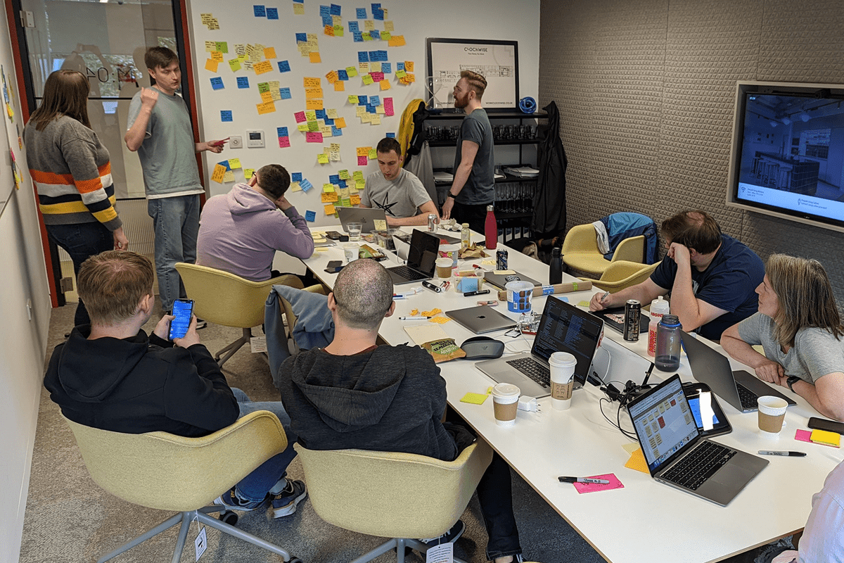 Group of ANNA employees brainstorming in the office