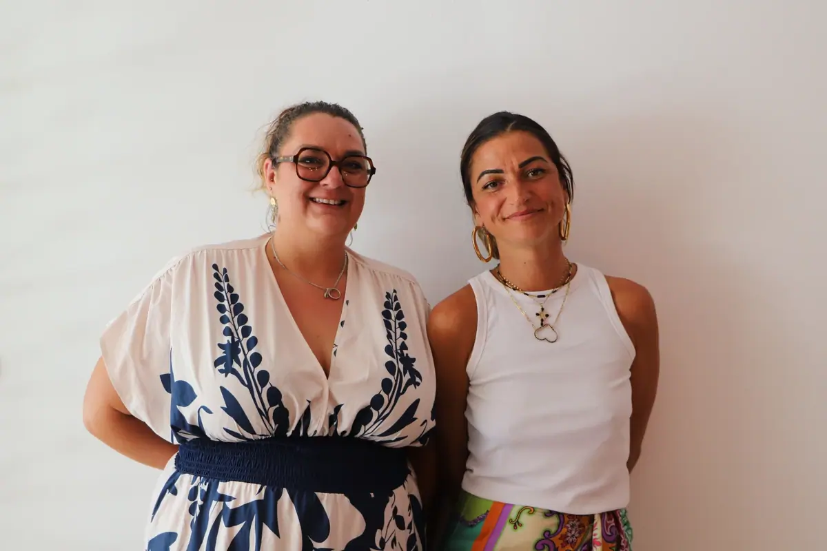 Deux collaboratrices de l'agence AUXI'life de Créon
