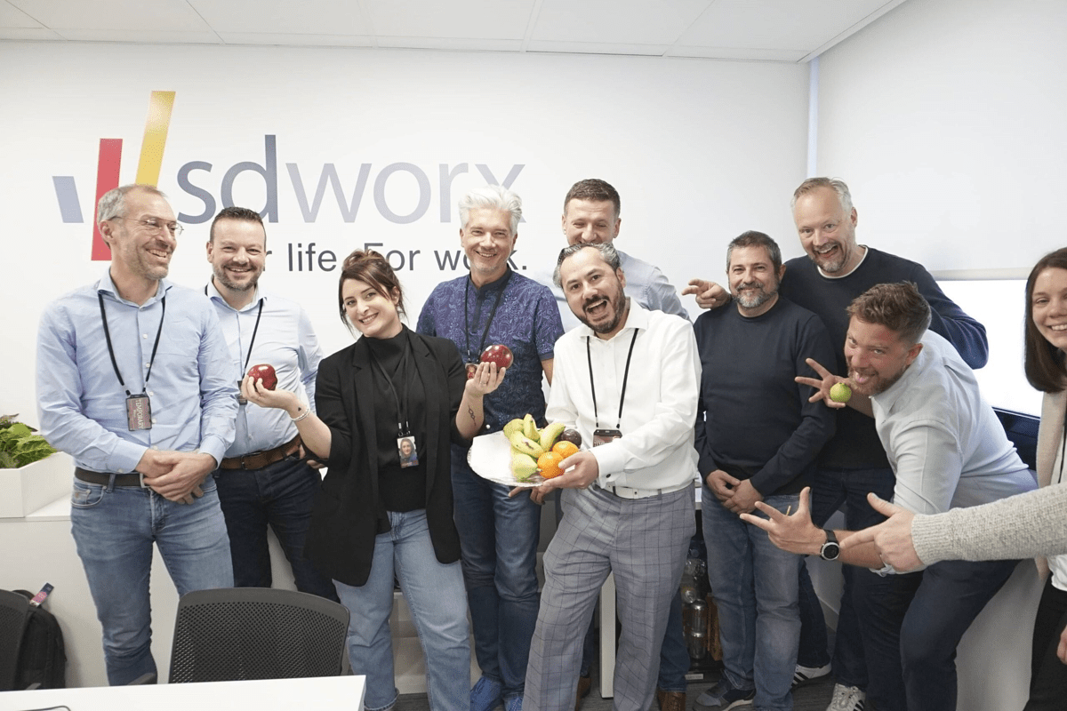 SD Worx team enjoying drinks 