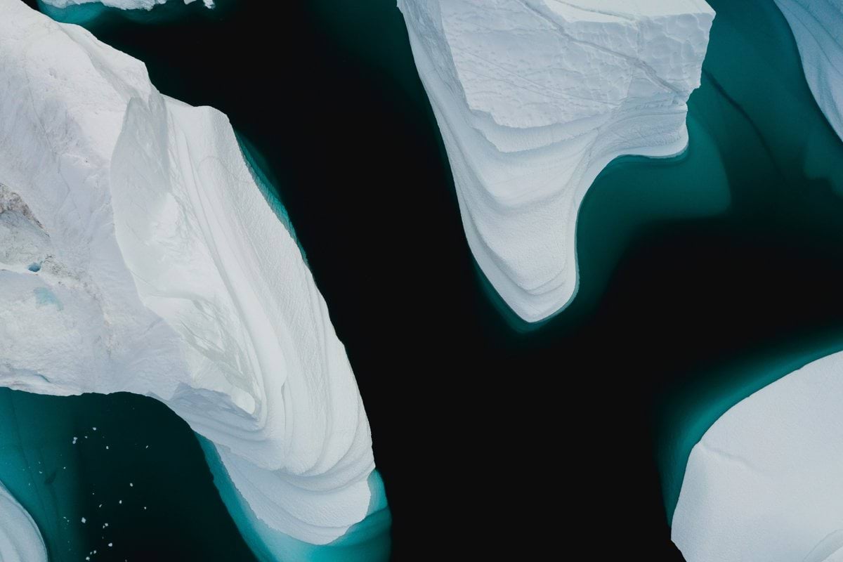 white and blue sanitary napkin