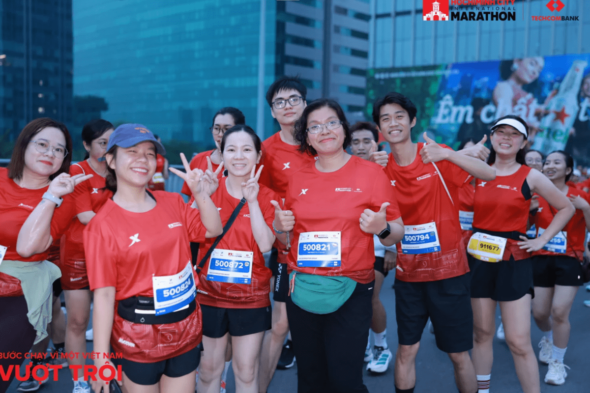Vietnam Team Photo Marathon