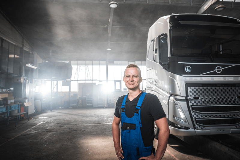 Ausbildung zum Kfz-Mechatroniker für Nutzfahrzeuge (M|W|D) image