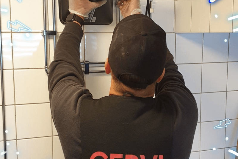 Sähköasentaja IV-huoltoon Helsinkiin image