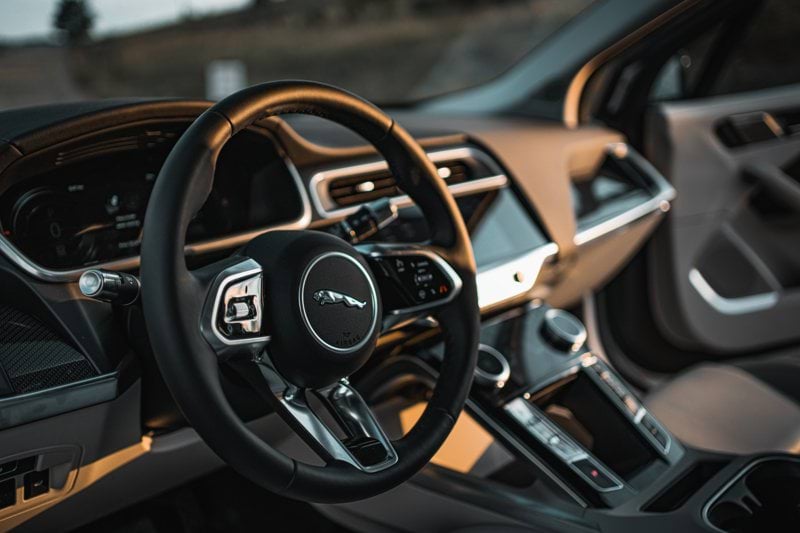 Customer Support für Luxus-Automobilhersteller image
