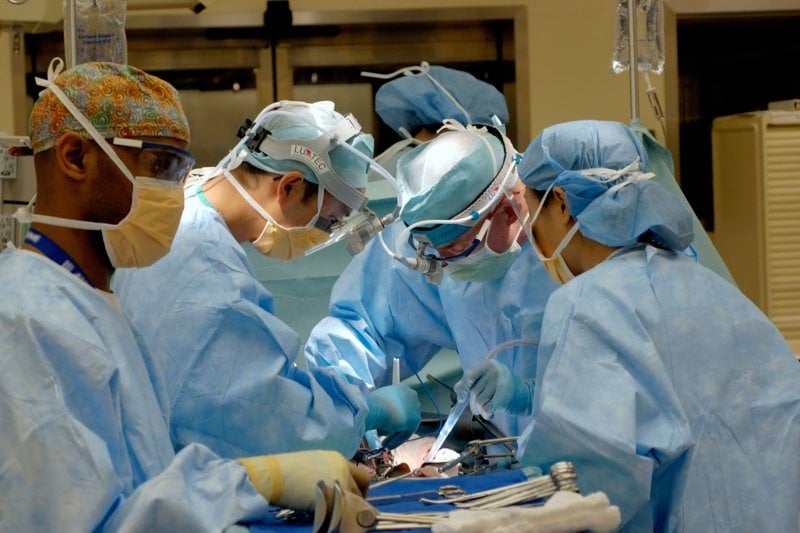 Undersköterskor för långt uppdrag inom operation och pre- post op vård image
