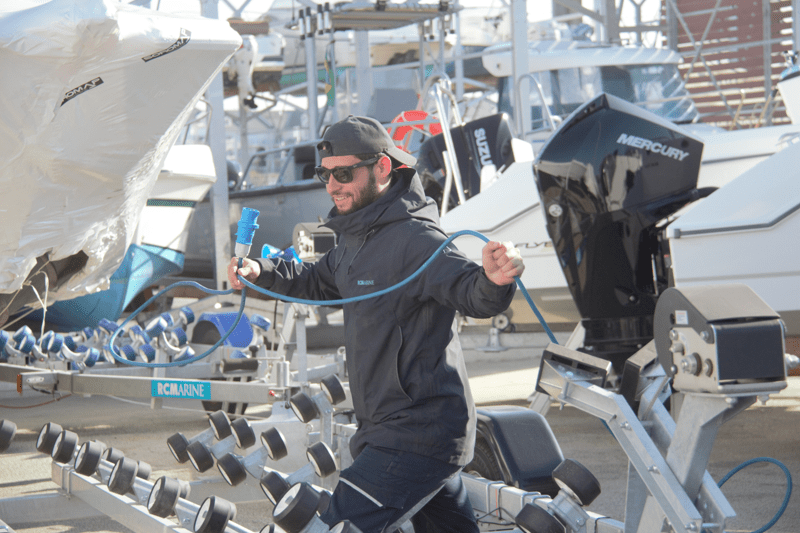 Technicien(ne) Hors Bord image