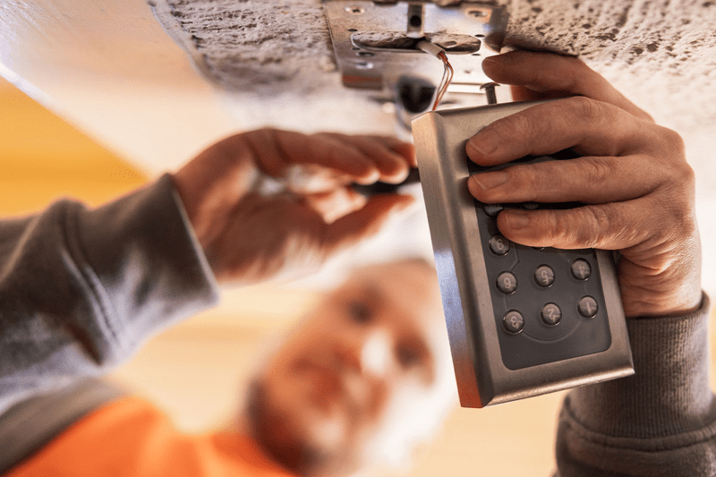 CERTEGO i Örebro söker säkerhetstekniker inriktning elektronik och mekanik! image
