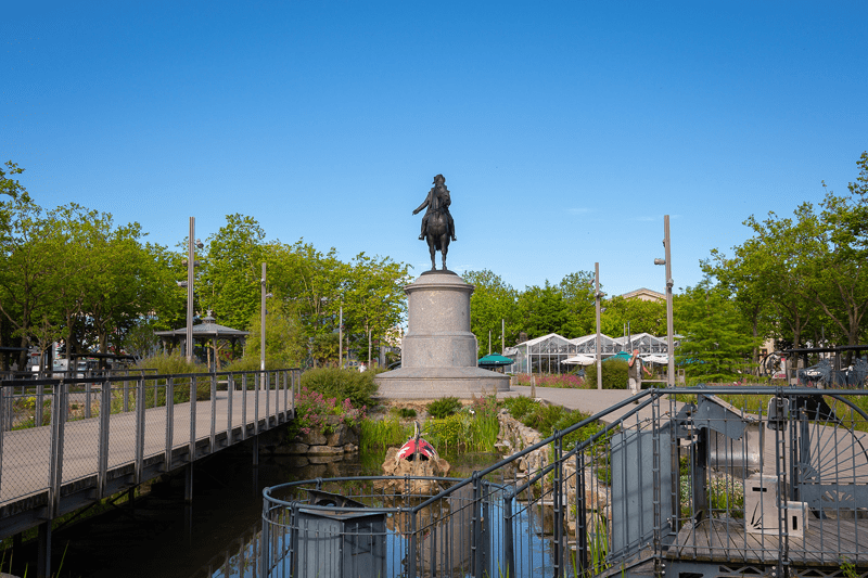 Commercial automobile H/F image