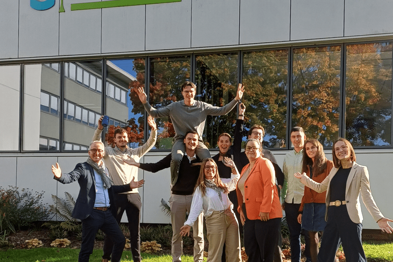 Auxiliaire d'été image