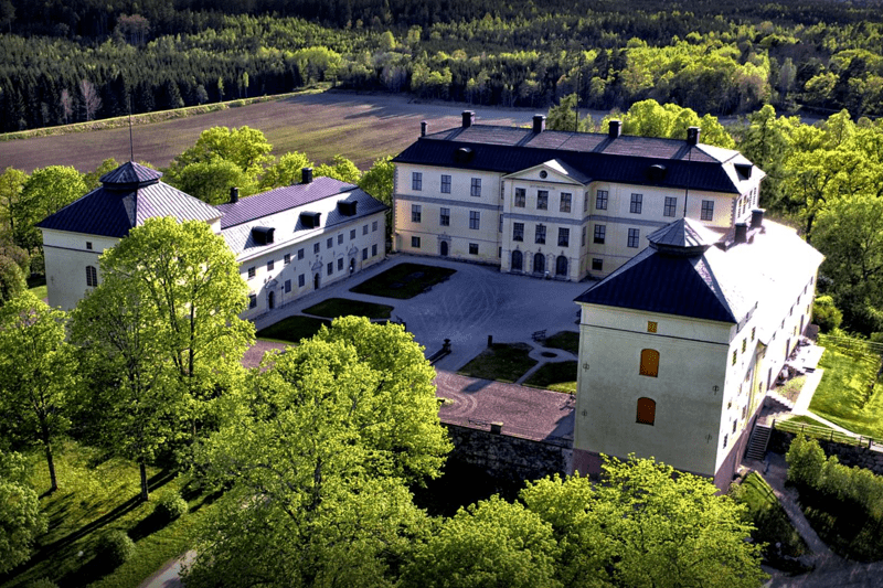 Park- och trädgårdsskötare till Löfstad slott image