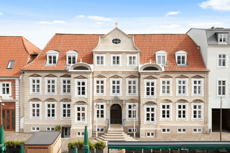 Salgsorienteret receptionist image