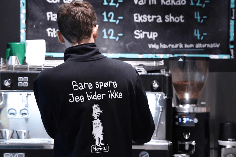 Kaffemedarbejder under 18 år - dagshold image