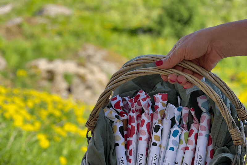 Jobba med polkagrisar i sommar! Kassabiträde, godispackare & bagare sökes image