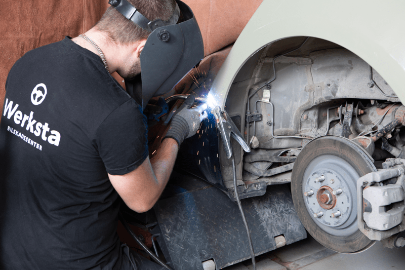 Bilskadereparatør for Werksta Kristiansand image