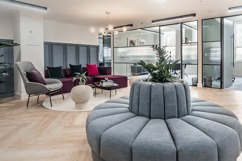 Management Accountant image