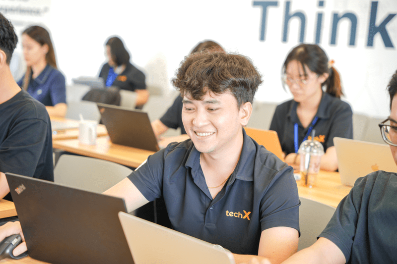 Data Engineer image