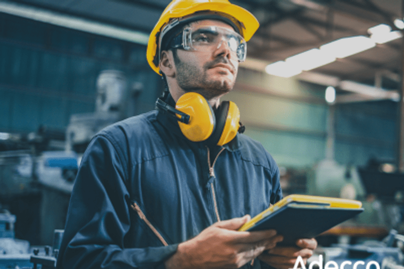 Operacyjny Specjalista ds. BHP image