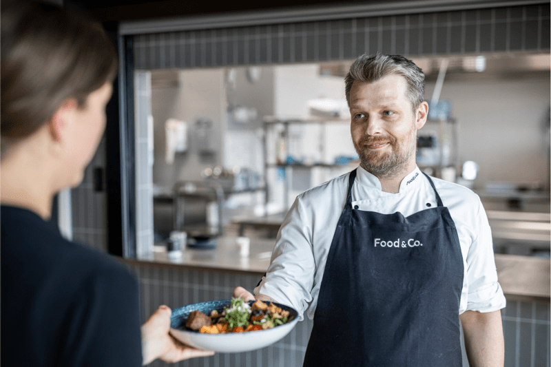 Kørende Salgskonsulent søges til Compass Group image