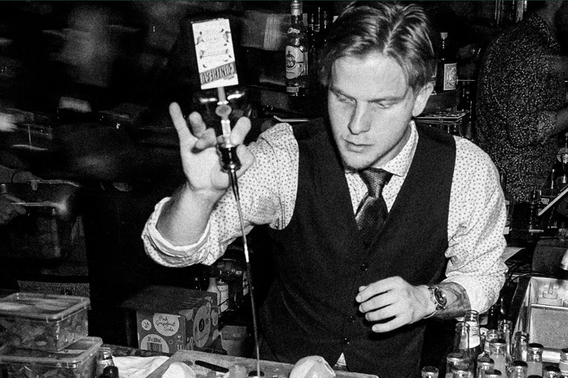 Bartender till Pigalle image