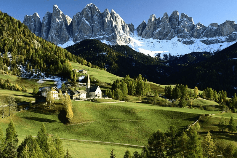 Sales Advisor - Bolzano Italy - Part-time 20h - 3,5 months image