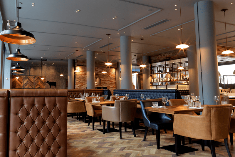 Food and Beverage Assistant image