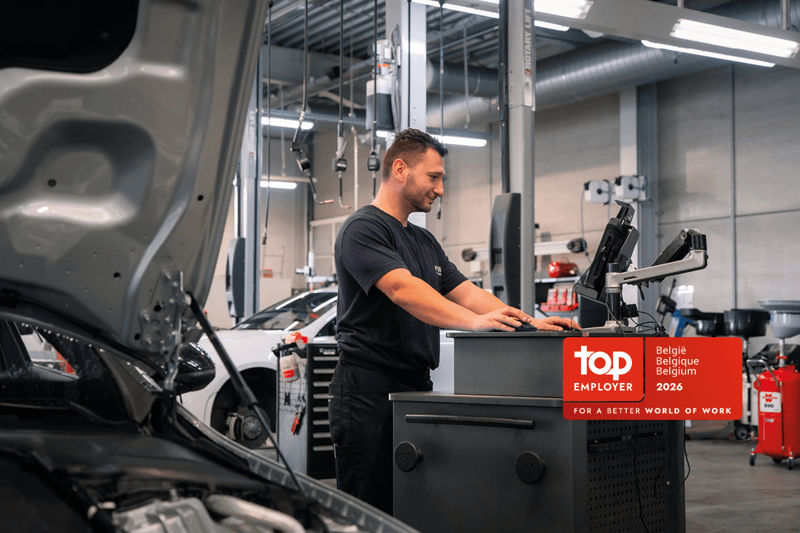 Diagnosetechnieker Cars image