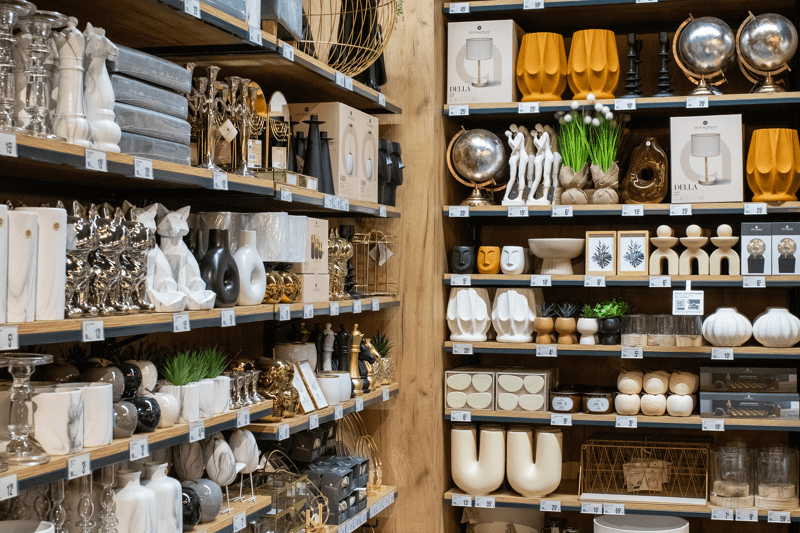 Visual Merchandiser image