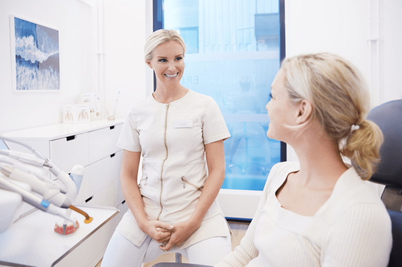 Tandläkare till modern klinik i Stockholm image