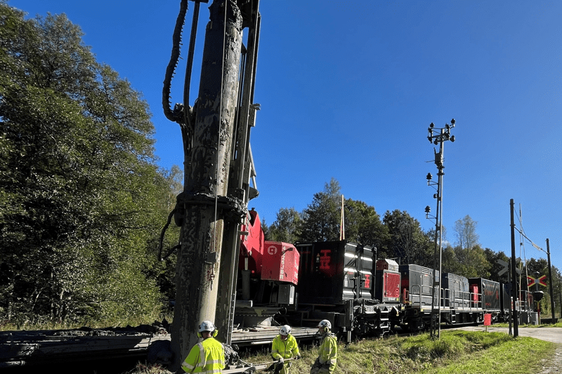 Förare spärrfärd till Fundamentsättningståget på Infrakraft image