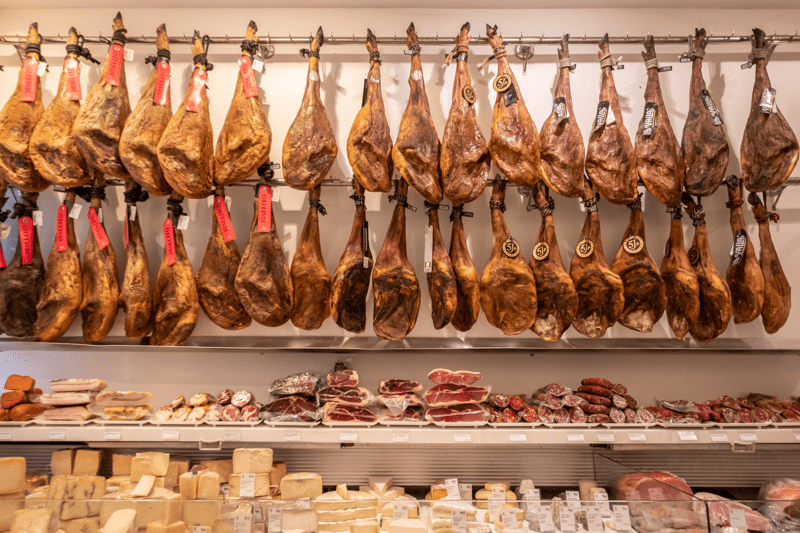 Cortador/a de jamón y embutidos gourmet image