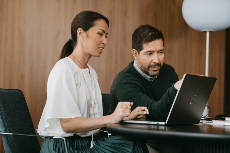 Corporate Analyst image