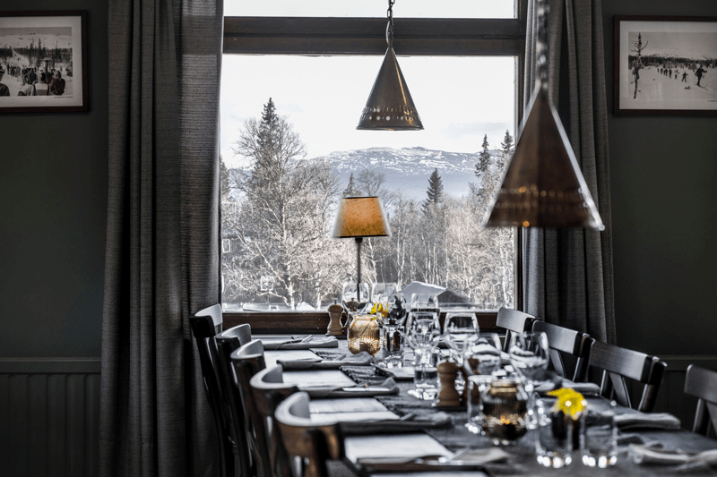 Frukostvärd/värdinna till Trillevallens Högfjällshotell image