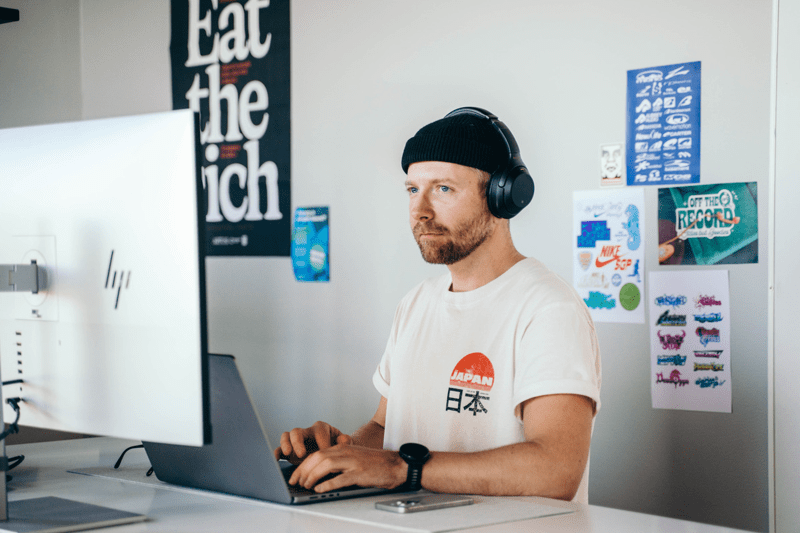 Full-stack Developer Laravel and React image