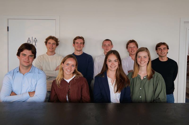 Junior Business & Data image
