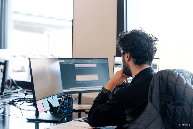 Comptable confirmé F/H image