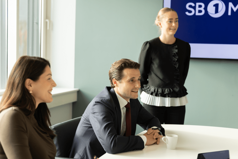 Investment Banking - Fast stilling image