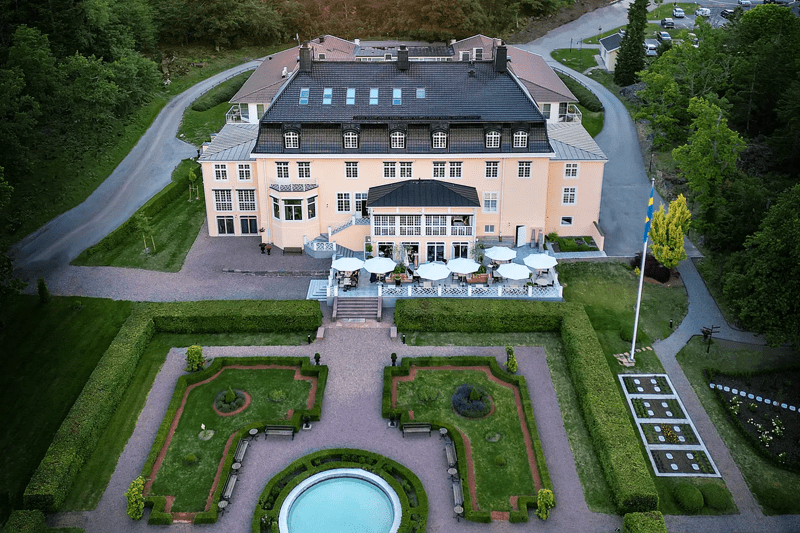 Hovmästare till Villa Fridhem image
