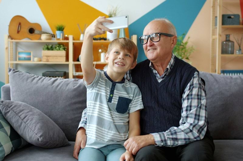 Gerocultor/a per centre de dia a Barcelona - Suplència image