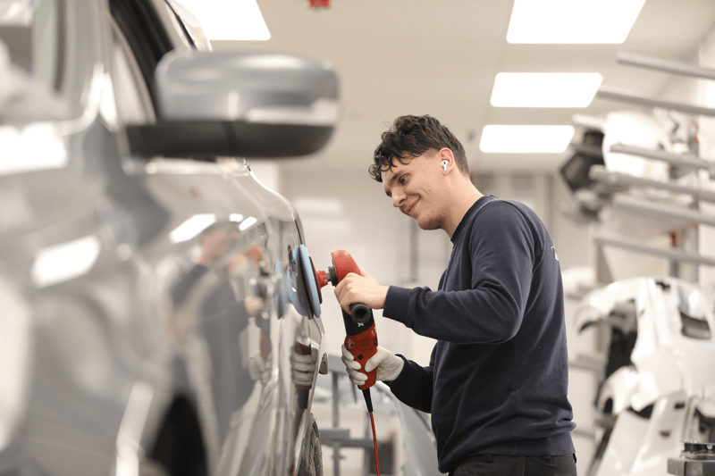 Skadetekniker Viared image